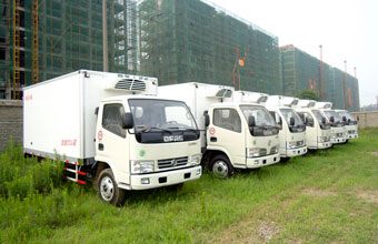 東風(fēng)多利卡4米冷藏車(chē)批量交付，疫苗、海鮮、冷飲專(zhuān)用冷藏車(chē)。
